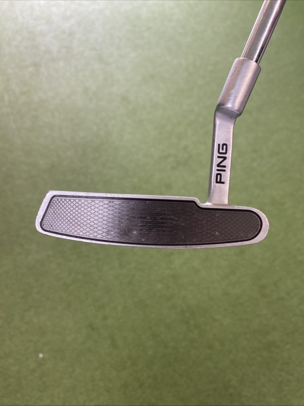 Used RH Ping Anser Sigma G 33” Blade Putter - Image 3