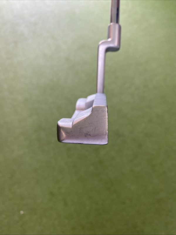Used RH Ping Anser Sigma G 33” Blade Putter - Image 5