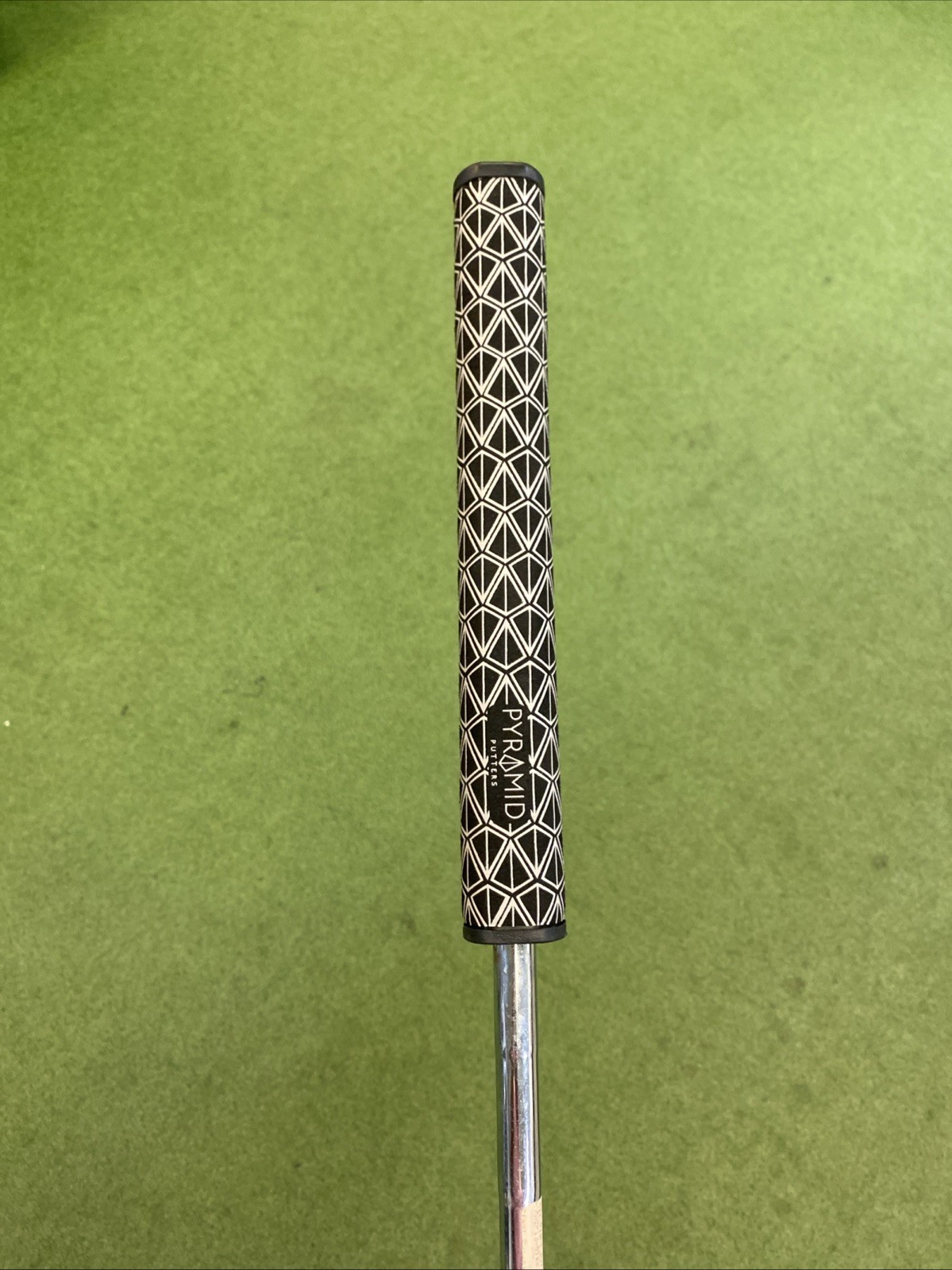 Used RH Ping Pyramid Aztec Series AZ-II 34” Black Putter - Image 7