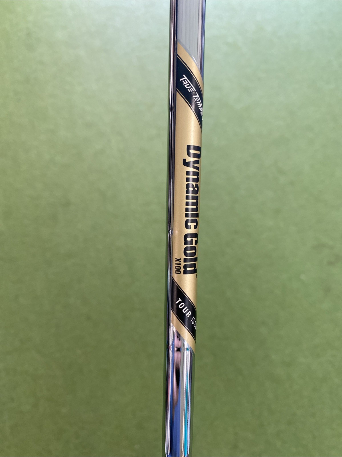 Used RH Srixon Z 545 4 Iron Dynamic Gold Tour Issue X100 Steel - Image 7