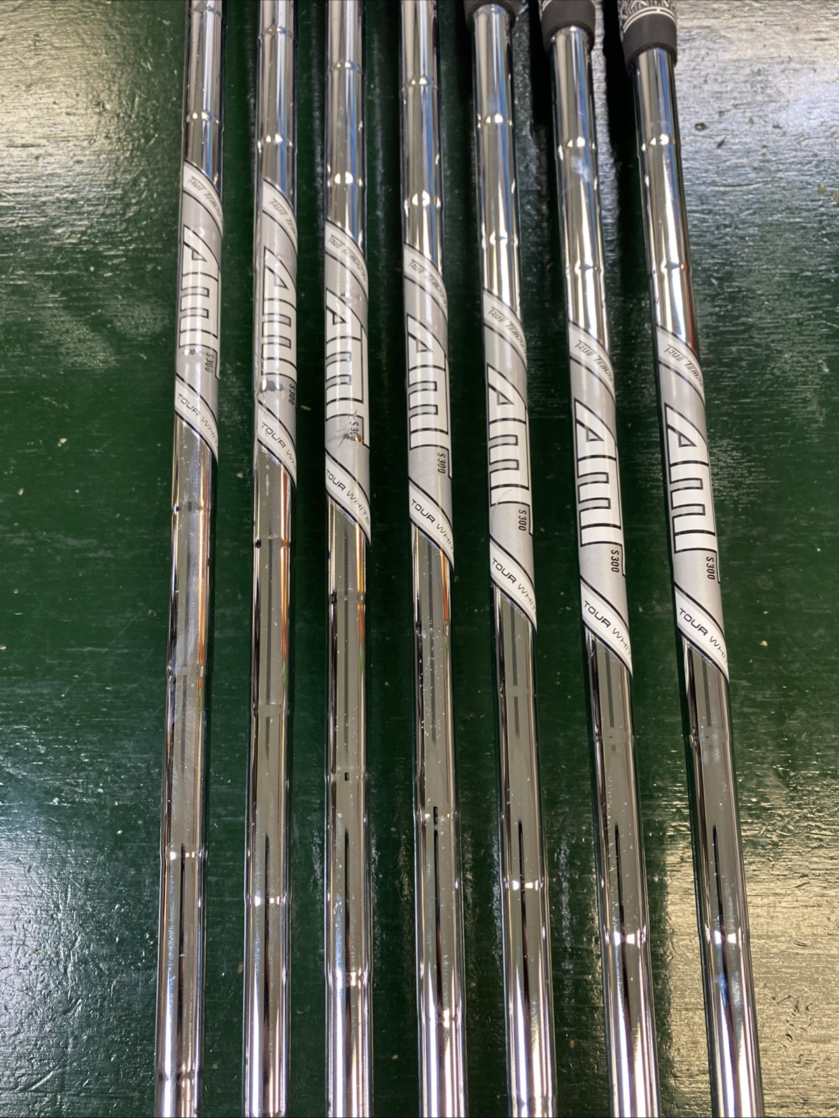 Used RH TaylorMade P7CB Iron Set 4-PW True Temper AMT White S300 Steel - Image 17