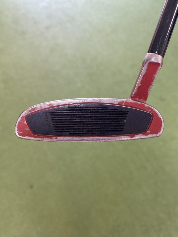 Used RH TaylorMade Spider Tour Red 34” Mallet Putter