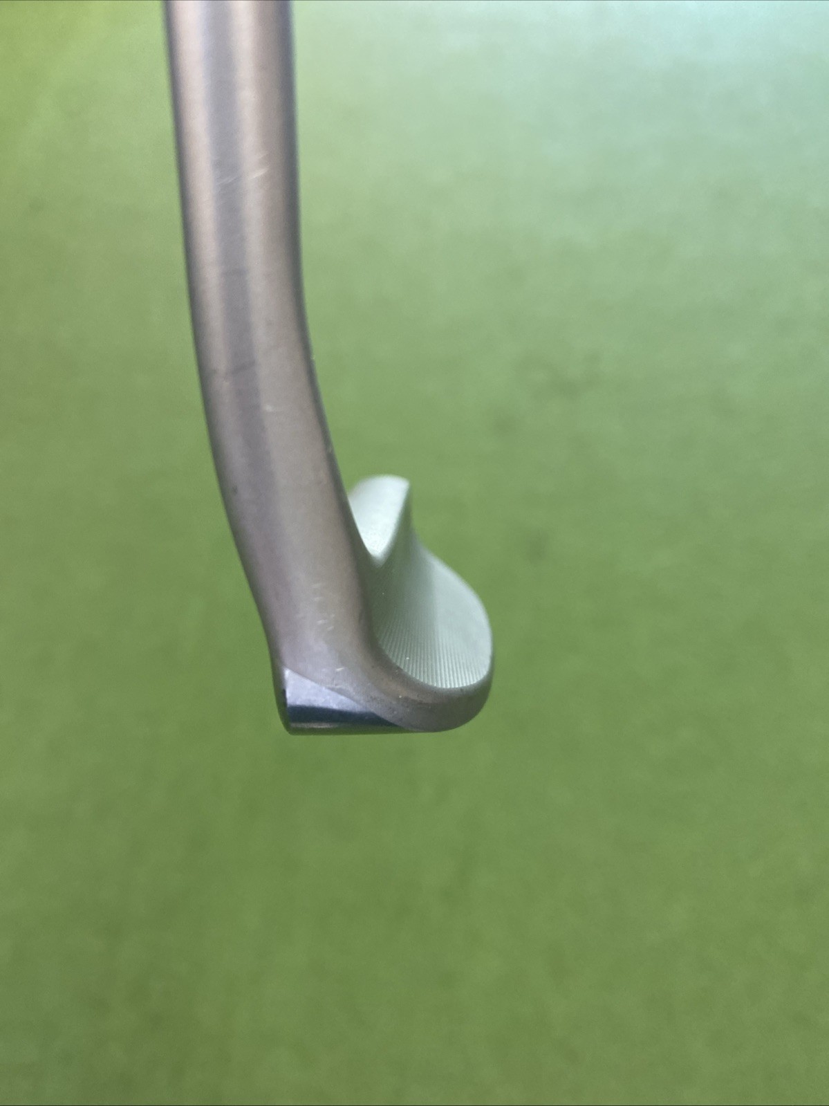 Used RH Wilson Staff Model 8802 35” Blade Putter - Image 5