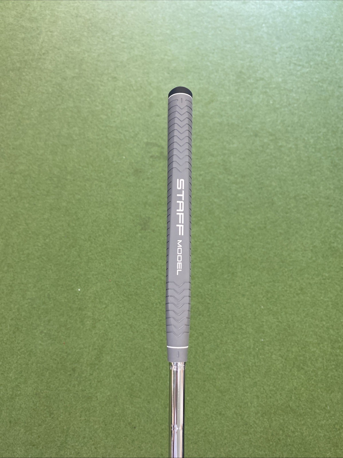 Used RH Wilson Staff Model 8802 35” Blade Putter - Image 9