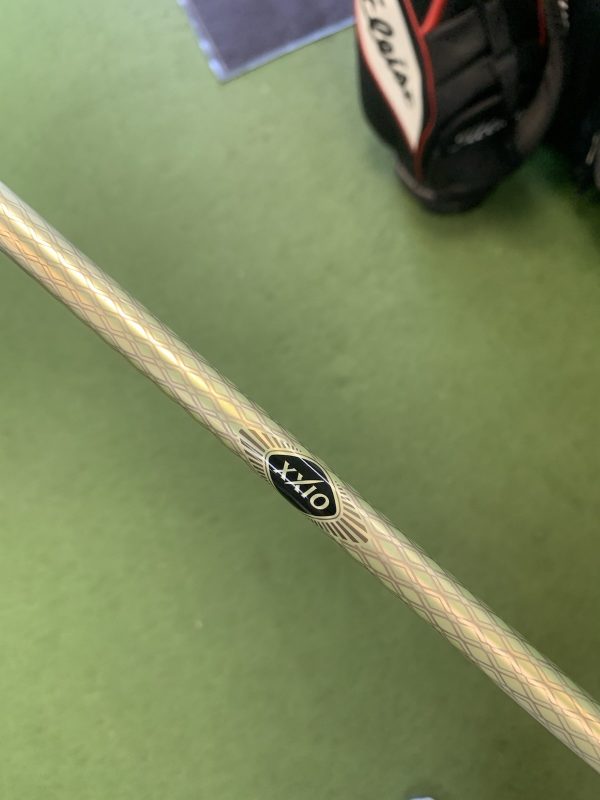 Used RH XXIO Prime 8 Iron SP900 Graphite Regular Flex