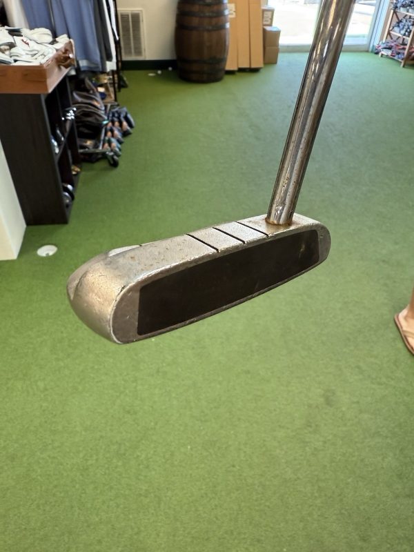 odyssey dual force rossie 2 putter 35” Right Handed