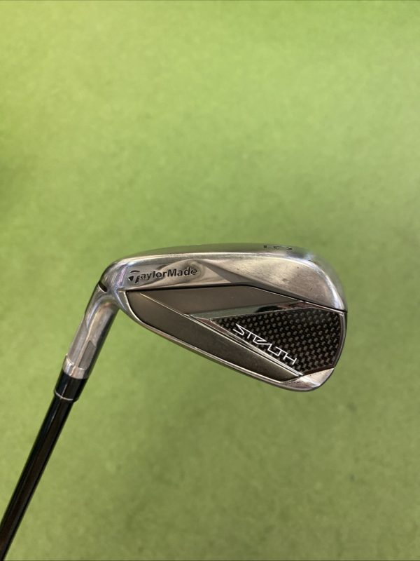 LH TaylorMade Stealth Iron Set 4-PW Mitsubishi MMT 65g Graphite Regular Flex - Image 5