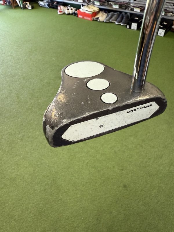 Northwestern Urethane Putter 835 Z10 Right Handed 35”