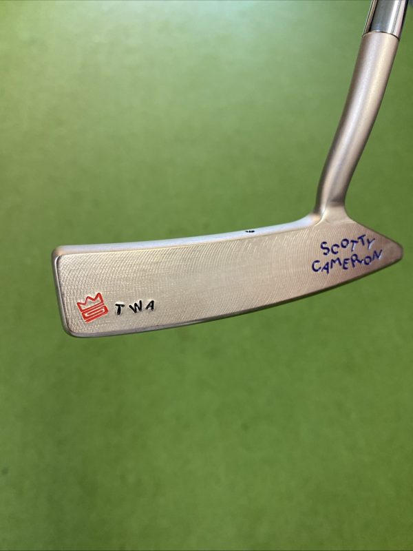 RH Scotty Cameron Studio Design 3 35” Blade Putter + HC - Image 4