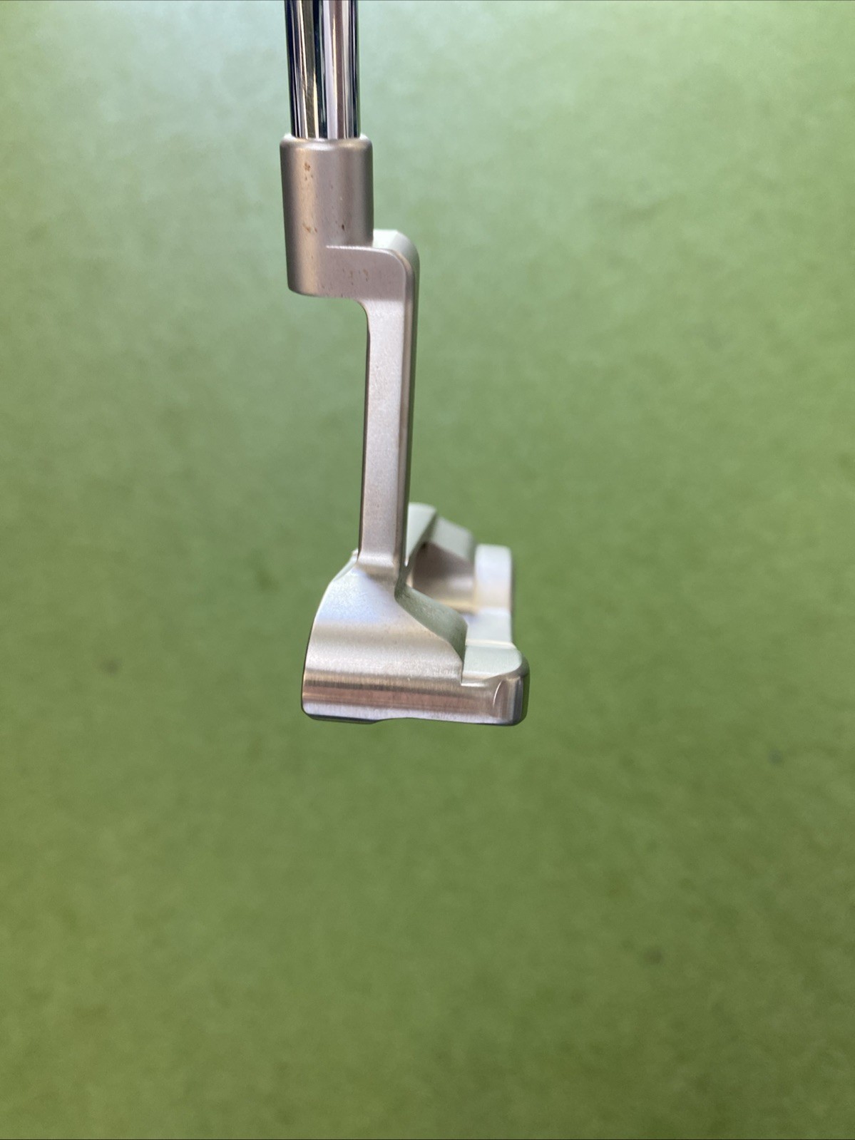 Used RH Evnroll ER 1.2 34” Blade Putter + HC - Image 4