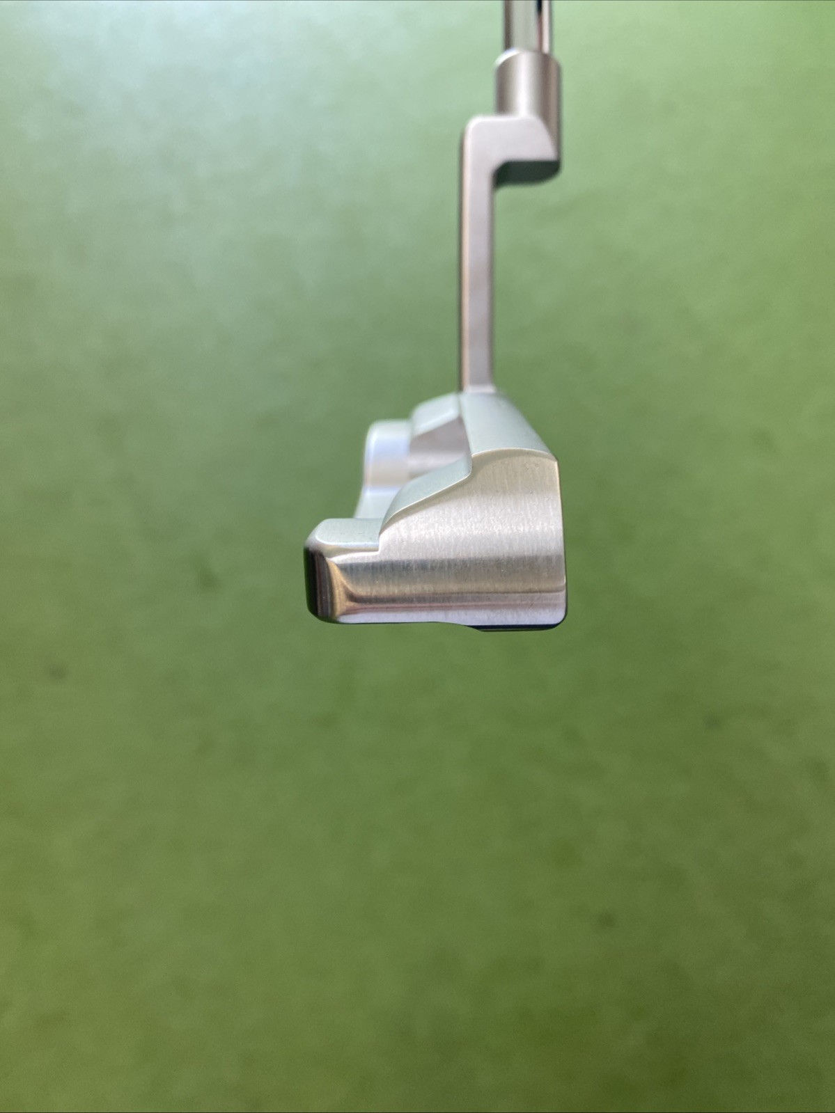 Used RH Evnroll ER 1.2 34” Blade Putter + HC - Image 5