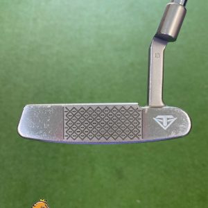 Used RH Odyssey Toulon Garage Austin 34” Blade Putter