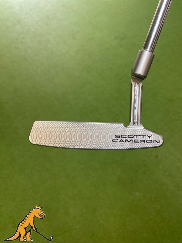 Used RH Scotty Cameron Super Select Newport 2.5 35” Blade Putter