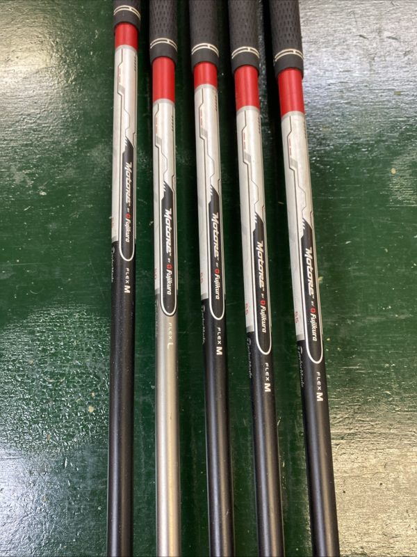 Used RH TaylorMade R11 Iron Set 7-PW-GW Fujikura Motore Graphite Senior Flex - Image 13