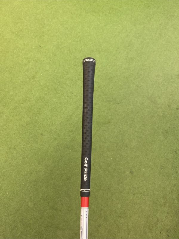 Used RH TaylorMade R11 Iron Set 7-PW-GW Fujikura Motore Graphite Senior Flex - Image 16