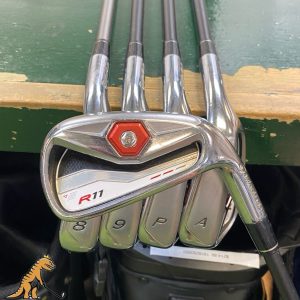 Used RH TaylorMade R11 Iron Set 7-PW-GW Fujikura Motore Graphite Senior Flex