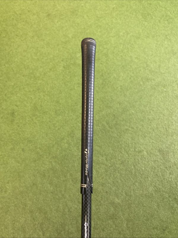 Used RH TaylorMade Tour Burner 10.5* Driver Reax 60g Graphite Stiff Flex