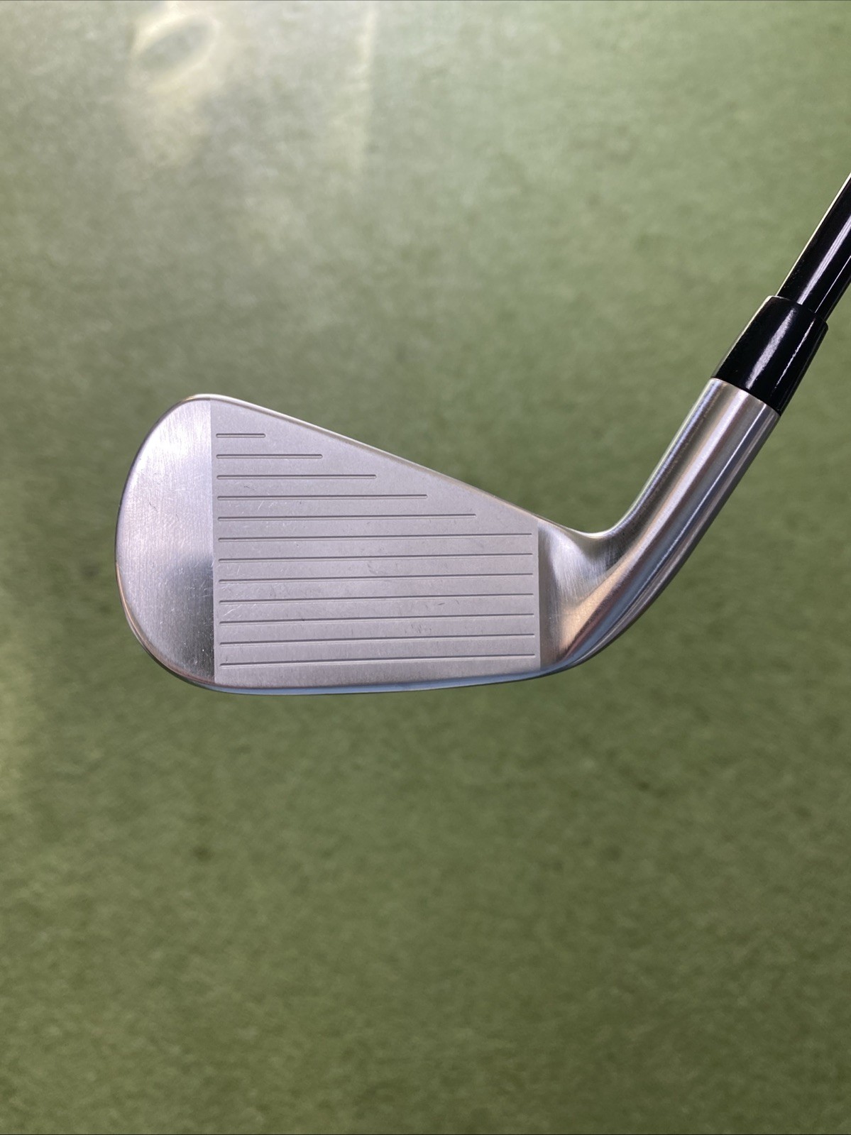 Used RH Titleist T200 Forged 2 Iron HZRDUS RDX Smoke 90g Extra Stiff Graphite - Image 4