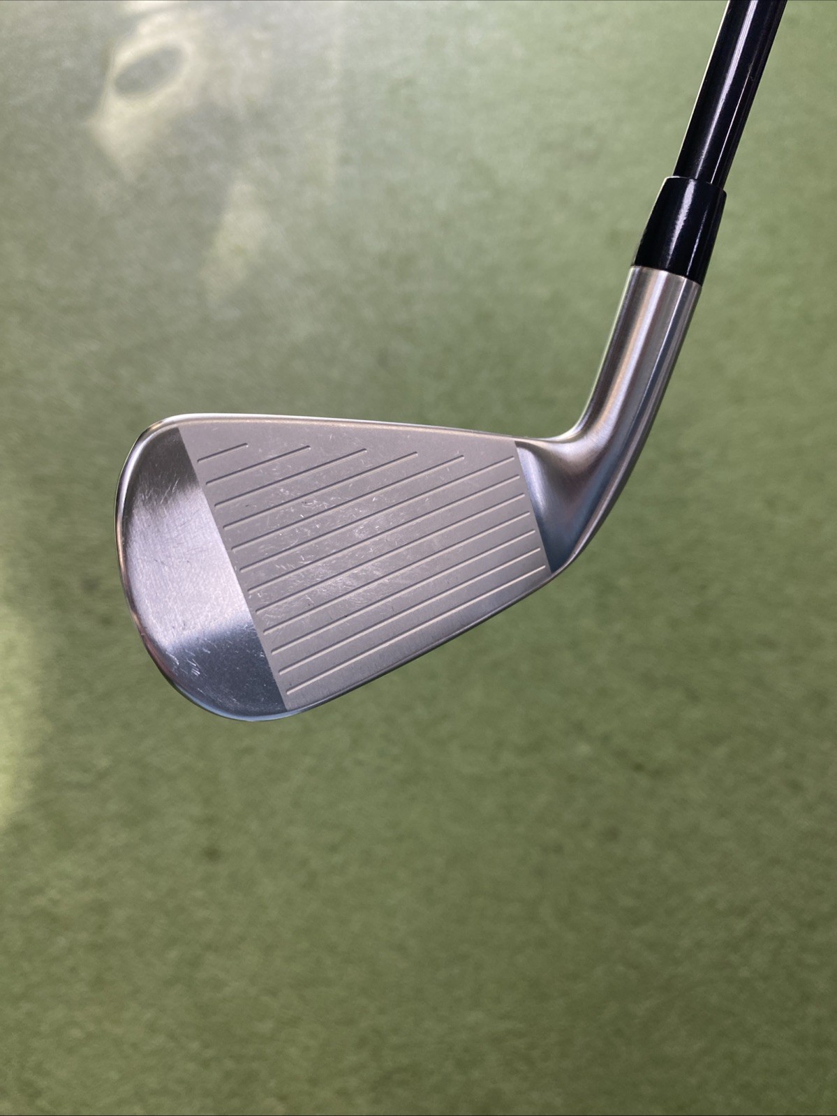 Used RH Titleist T200 Forged 2 Iron HZRDUS RDX Smoke 90g Extra Stiff Graphite - Image 5