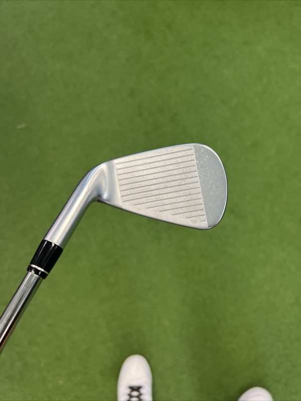 callaway-apex-pro-Cf19-7-Iron-Regular-Graphite-355484629225-2