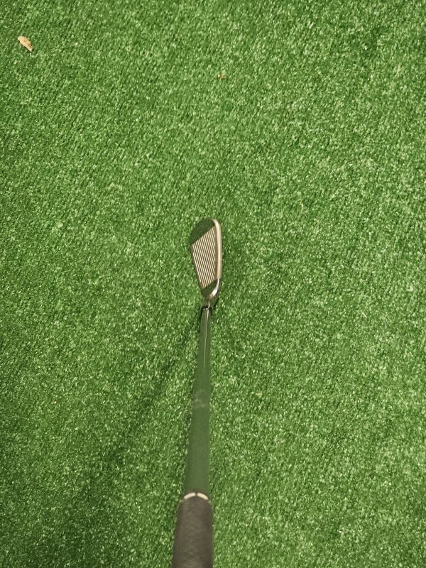 Cobra King F8 9 Iron Women's 55g Aldila Rogue Pro Shaft