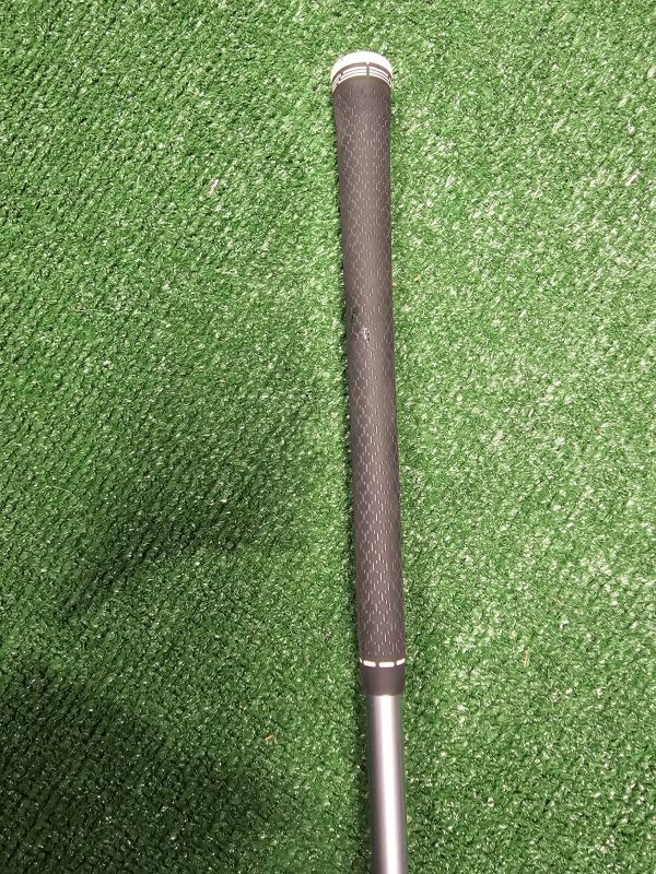 Cobra King F8 9 Iron Women's 55g Aldila Rogue Pro Shaft