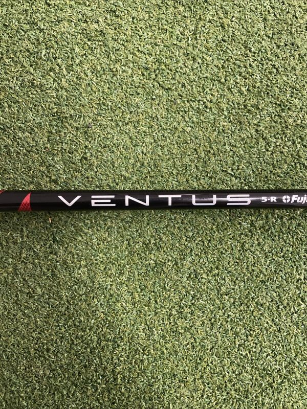 Fujikura-Ventus-Red-Driver-Shaft-5-R-Graphite-Regular-Flex-TaylorMade-Tip-355964125616-3
