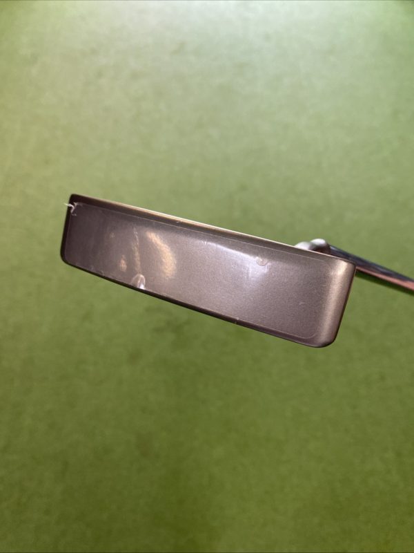 Mint Ping Anser 4 Black Dot 35” Blade Putter - Image 3