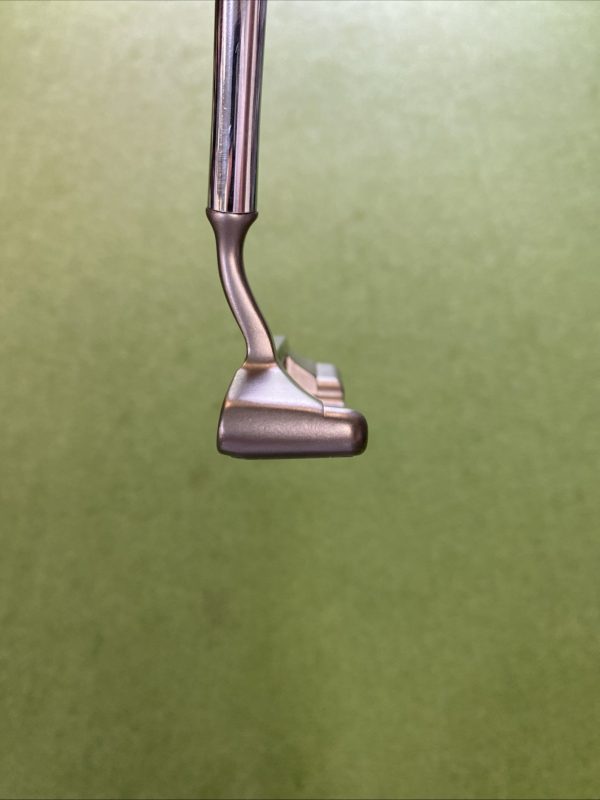 Mint Ping Anser 4 Black Dot 35” Blade Putter - Image 5