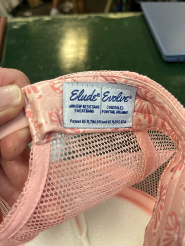 New Baker’s Bay Pink Infinity Her Elude Golf Hat