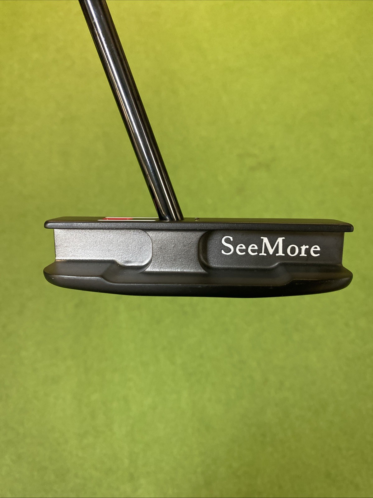 RH SeeMore Model B 35” Center Shaft Putter Black - Image 6