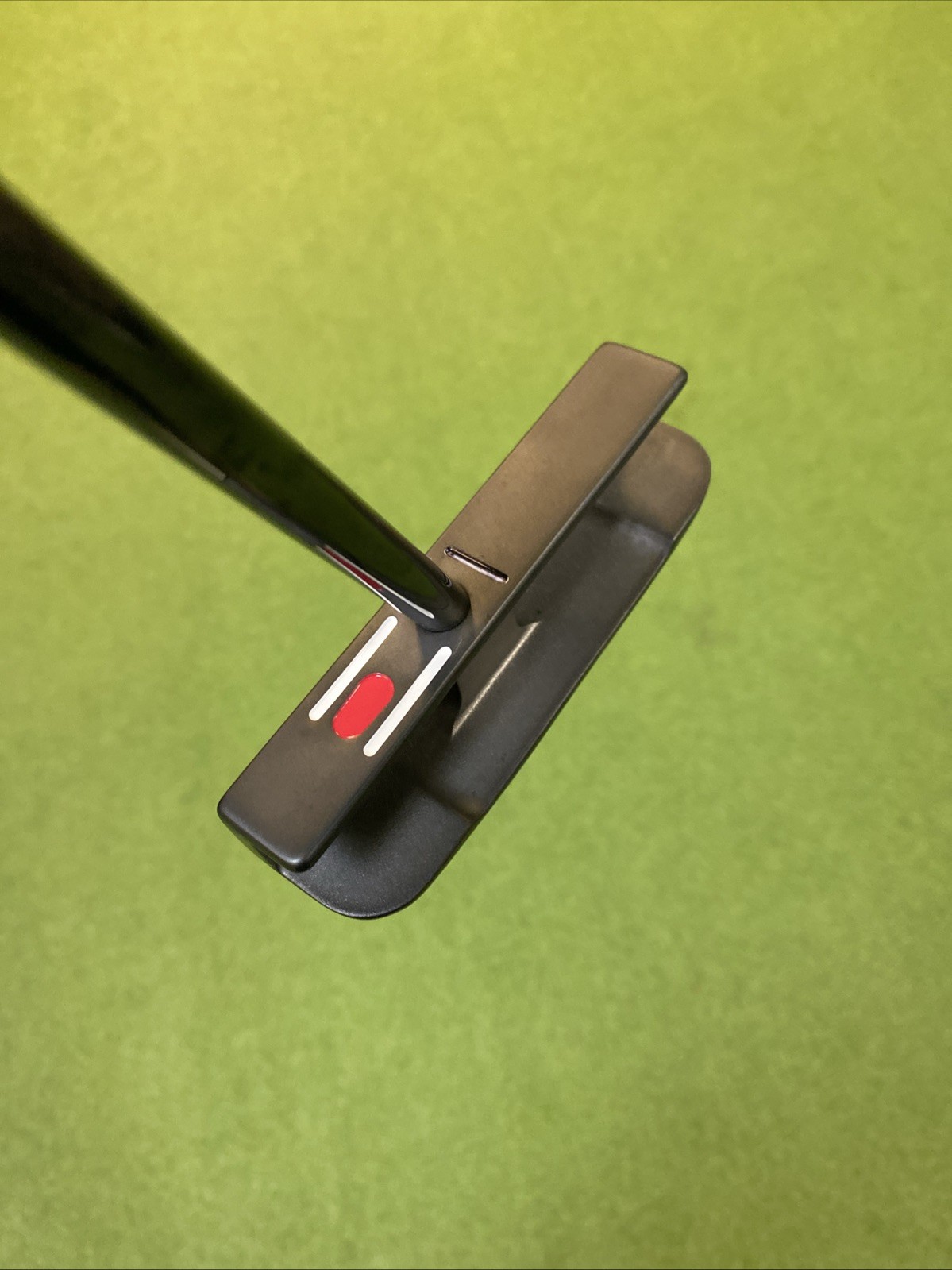 RH SeeMore Model B 35” Center Shaft Putter Black - Image 7