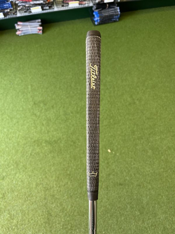 Scotty Cameron Circle T Tiger Woods Newport 2 Putter - Image 9