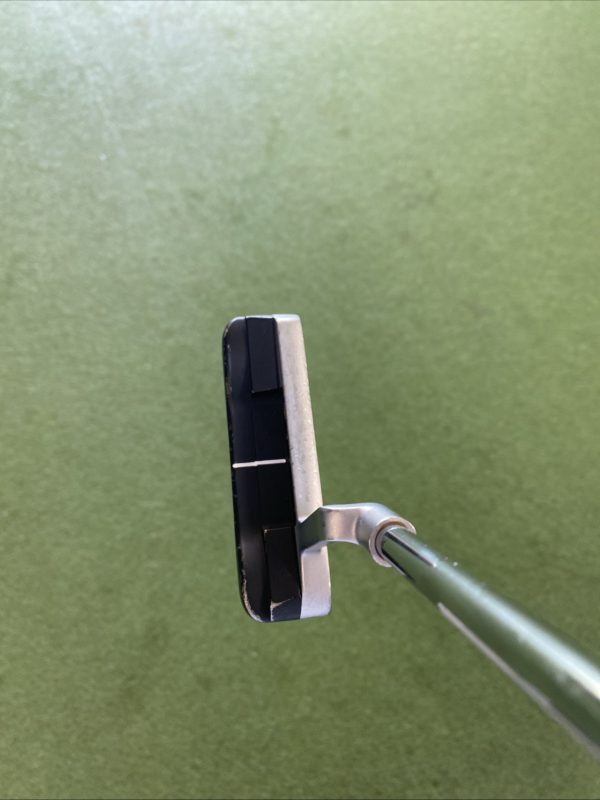 Used LH Odyssey Stroke Lab One 35” Blade Putter - Image 7