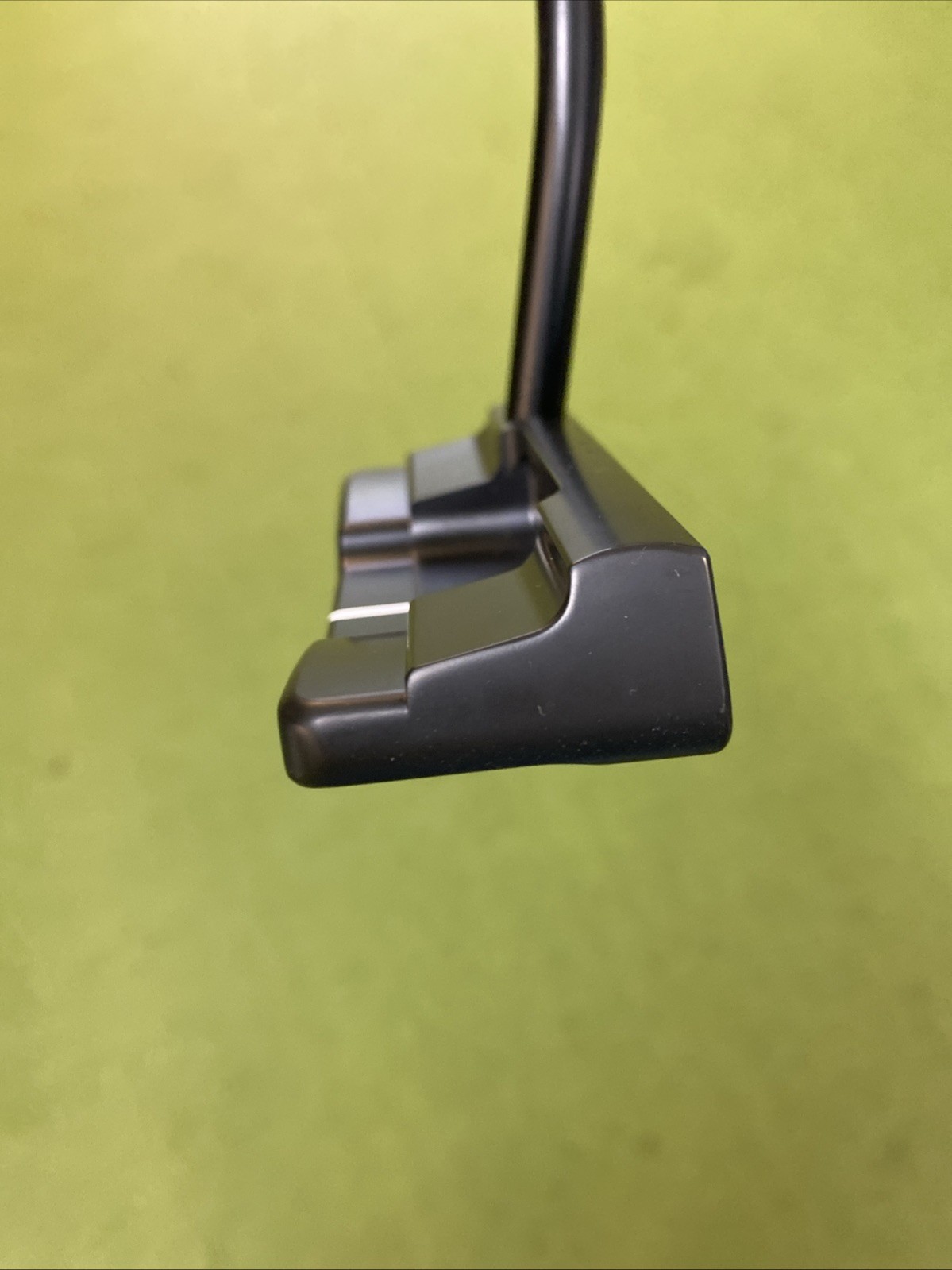 Used RH Evnroll ER2 Black 34” Putter - Image 5