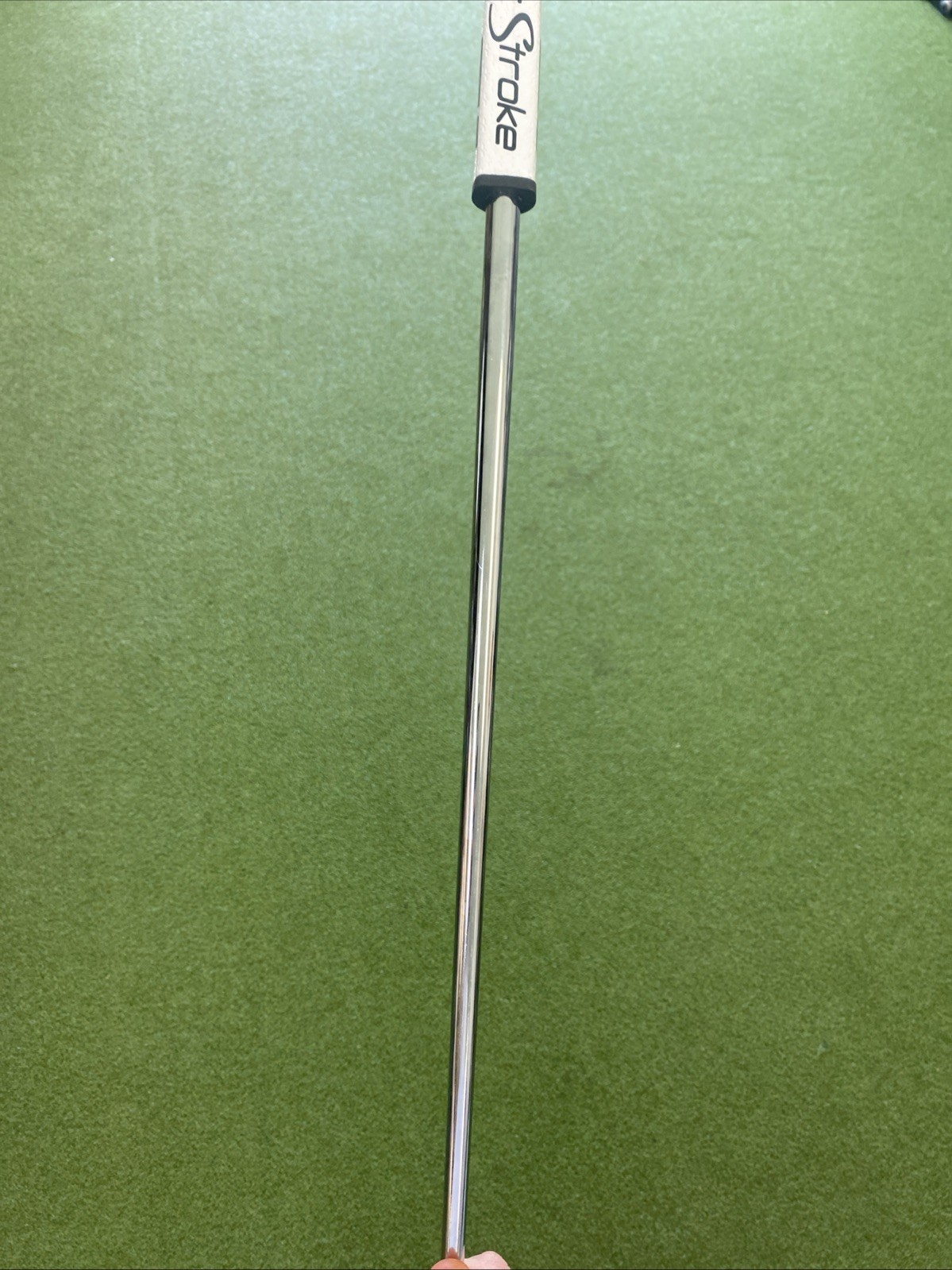 Used RH Odyssey Ai-One Milled Two T CH 36” Blade Putter - Image 8