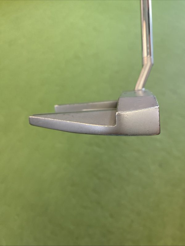 Used RH Odyssey White Hot OG 7S 32” Mallet Putter - Image 5