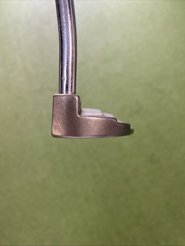 Used RH Ping Piper G2i Black Dot 35” Putter - Image 4