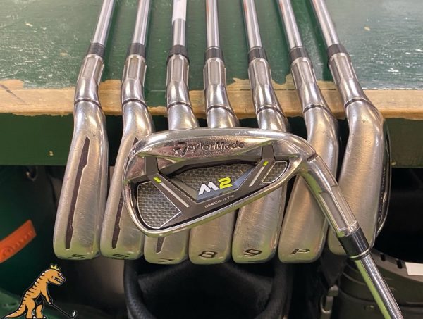 Used RH TaylorMade M2 Iron Set 4-PW-GW Reax 88g Steel Regular Flex