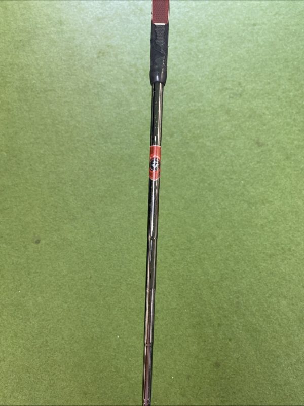 Used RH TaylorMade Spider Tour Red 34” Mallet Putter
