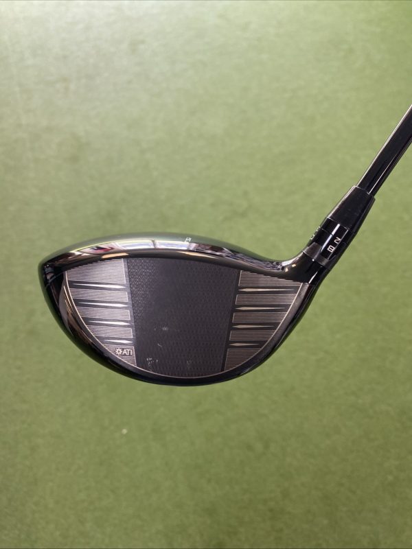 Used RH Titleist TSi4 9* Driver HZRDUS RDX Smoke 60g Graphite Stiff - Image 4
