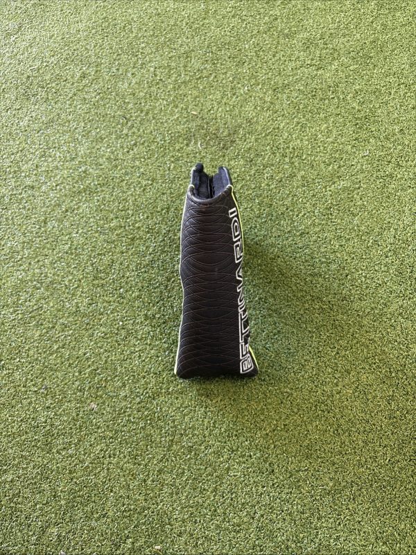 Bettinardi-Studio-Stock-Blade-Putter-Cover-Black-357445266667-4