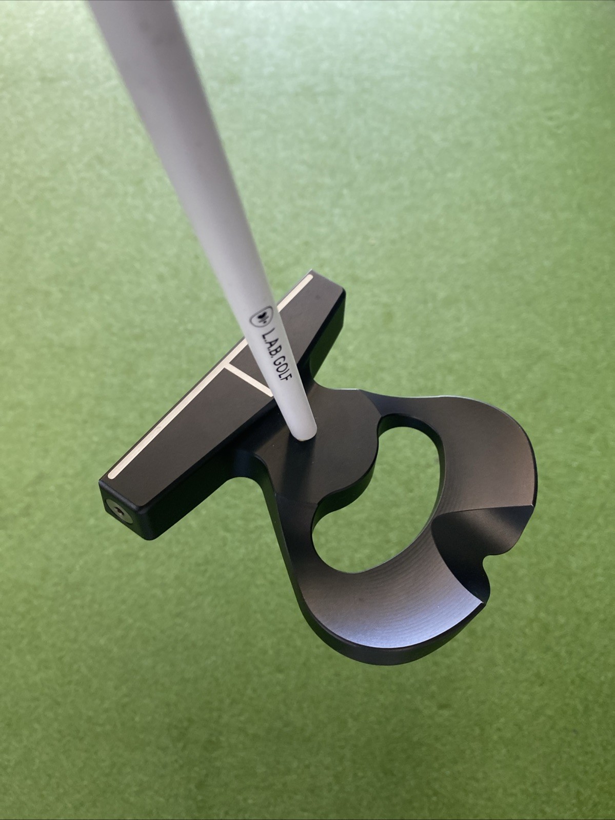 L.A.B. Golf Directed Force 2.1 41” Armlock Putter Accra Graphite Shaft + HC - Image 7