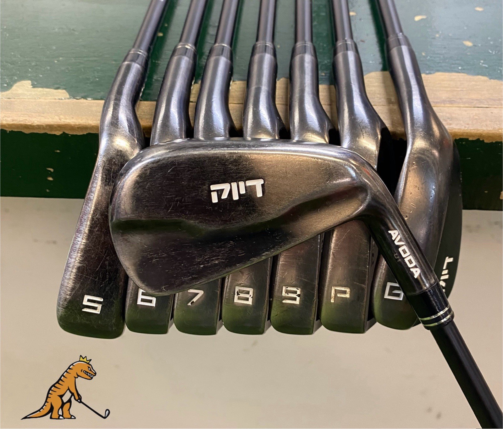 RH Avoda Golf Origin Black Iron Set 4-PW-GW Fujikura Axiom Velocore Graphite