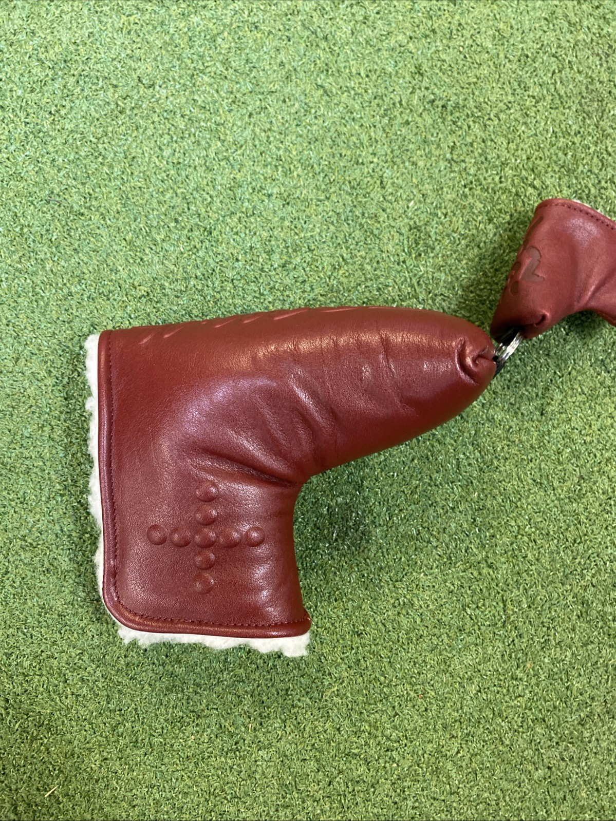 Rare TP Mills Leather Blade Putter Head Cover Red With Charm - Image 3