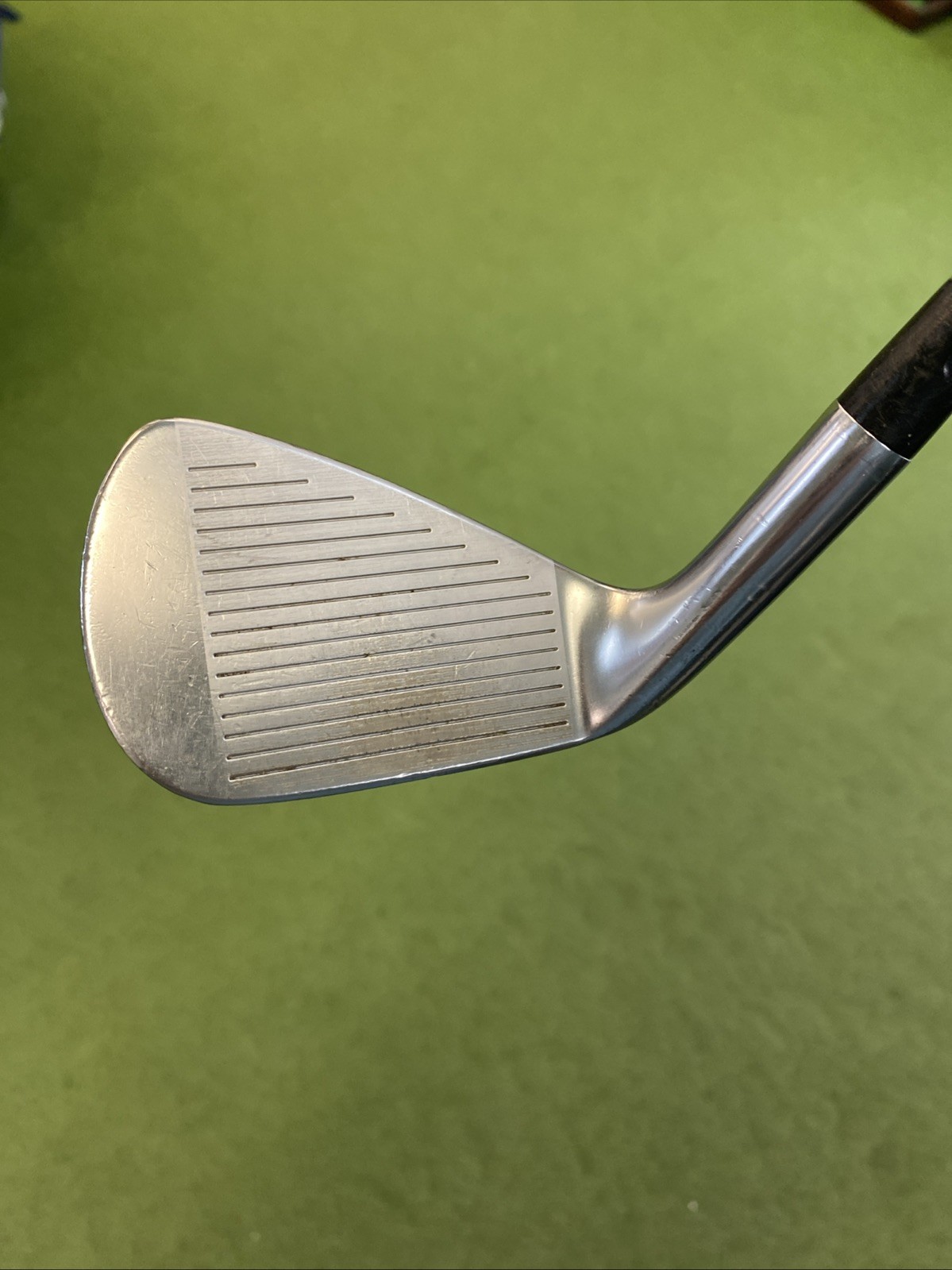 Tour Issue Srixon ZX7 “U-H” Iron Set 4-PW Dynamic Gold Tour Issue X100 Steel - Image 16