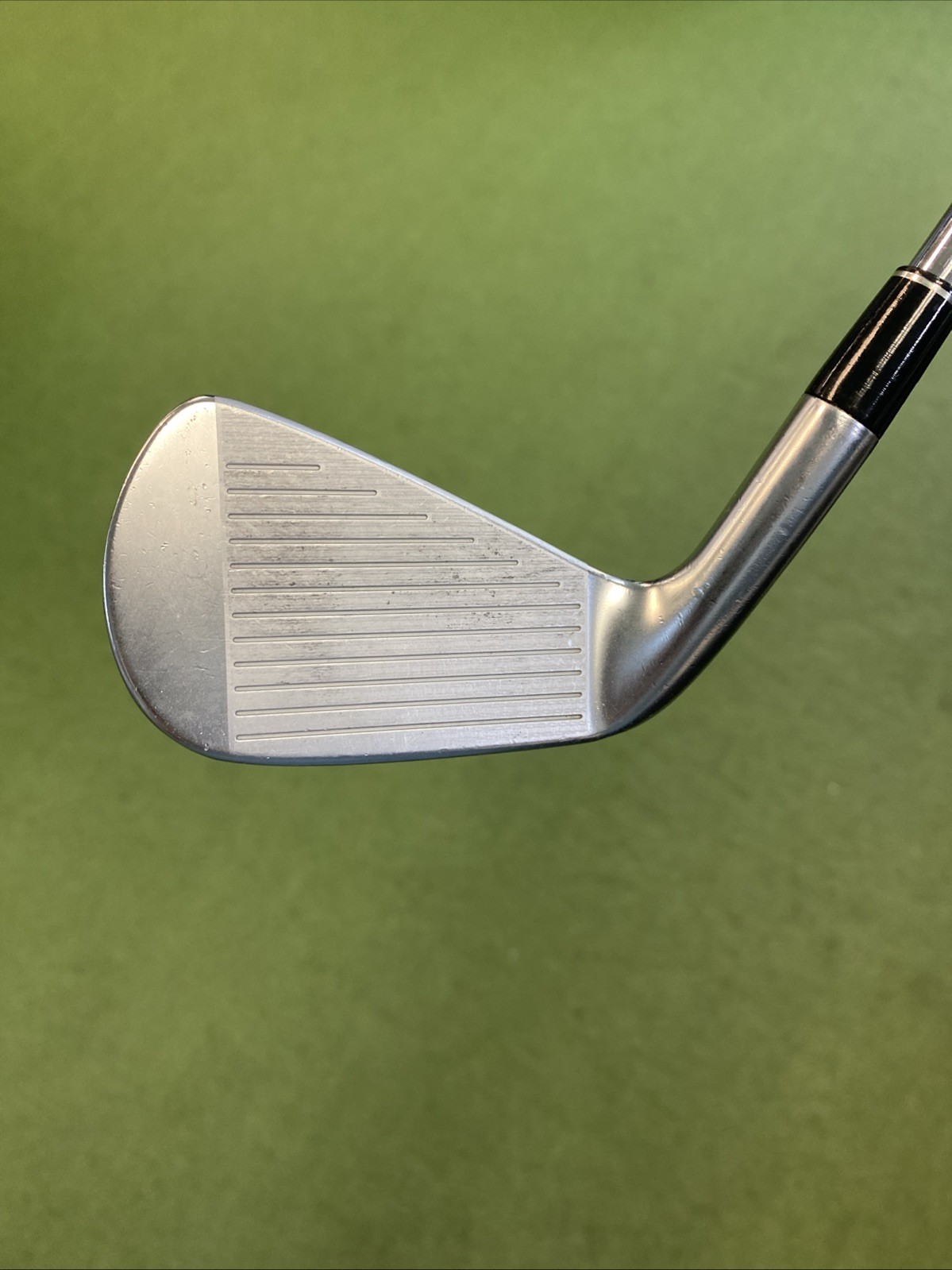 Tour Issue Srixon ZX7 “U-H” Iron Set 4-PW Dynamic Gold Tour Issue X100 Steel - Image 4