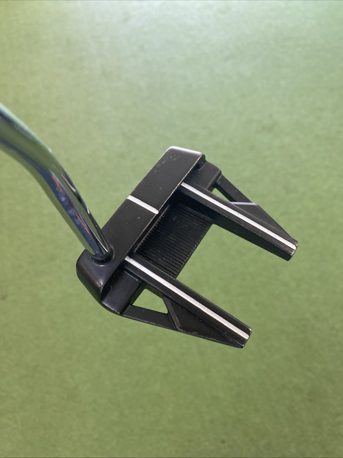 Used RH Cobra Nova 35” Mallet Putter - Image 7