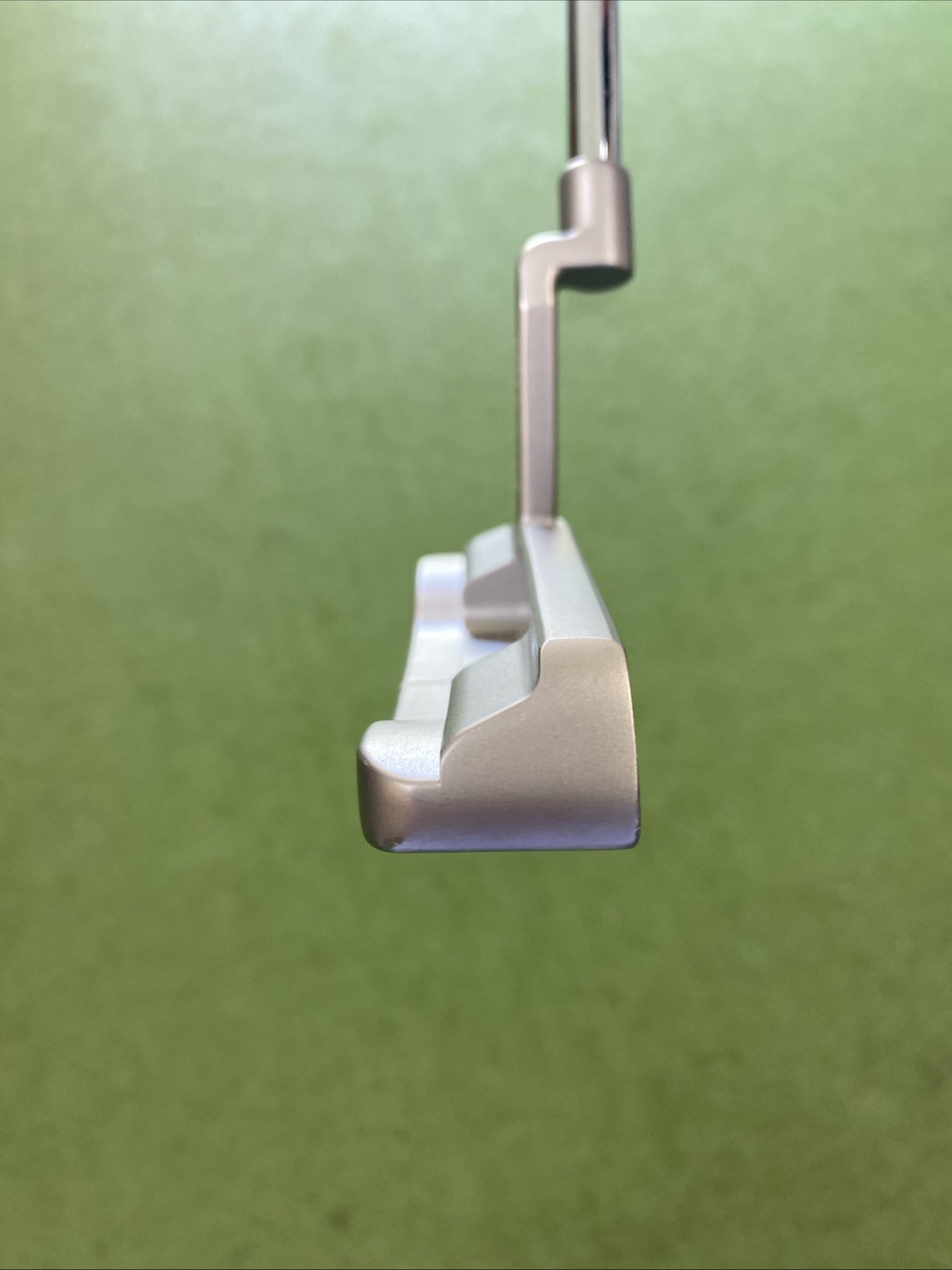 Used RH Odyssey Ai-One #1 Silver 35” Putter + HC - Image 5