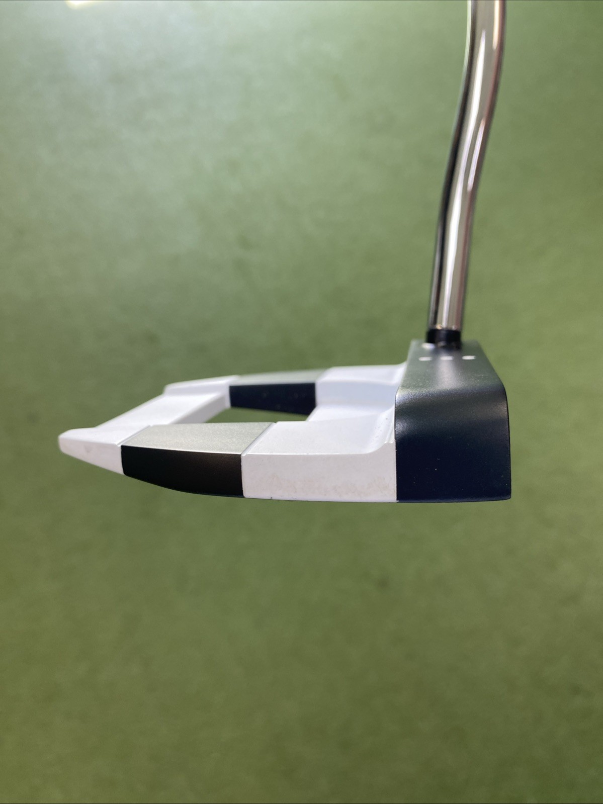 Used RH Odyssey Ai-One Cruiser Jailbird 37” Mallet Putter Counter Balance - Image 5